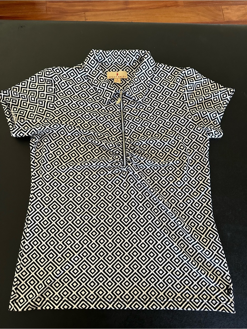 Sport Haley Women’s Black & White Geometric Zip Polo Size Small
